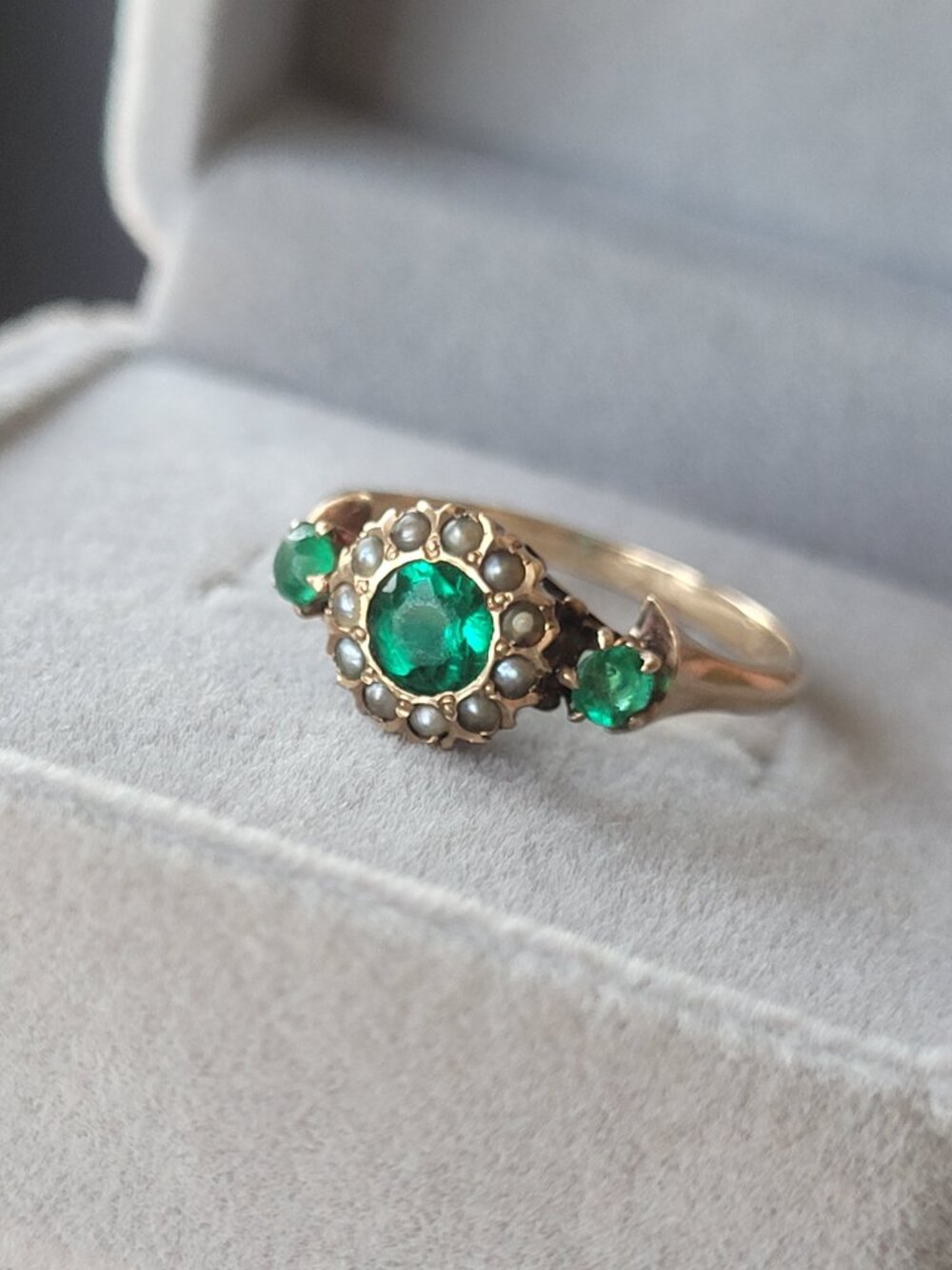 Antique Emerald Green Stones Pearls 10k Gold Victorian Ring May June Birthstones - Picture 2 of 16